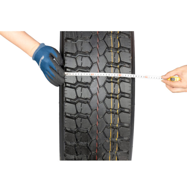 D686 highway terrain tires