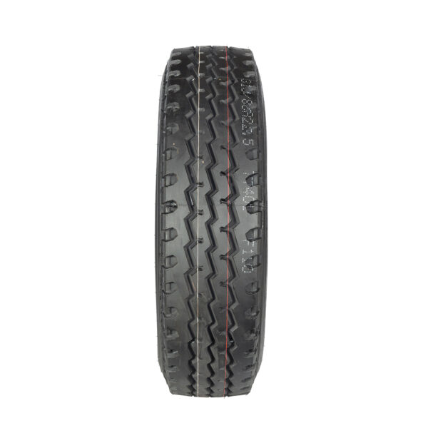 D856 best semi truck tires