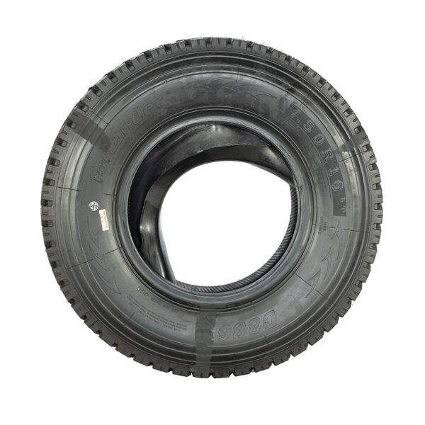 D886 10r20 tyre