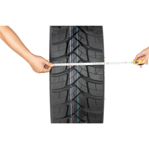 11r22 5 drive tires
