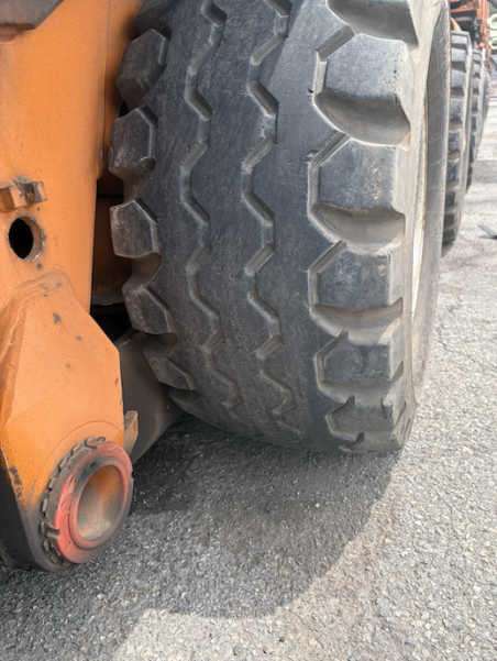 F819 SPMT Tire 355 65-15 solid trailer tires for self propelled transporter